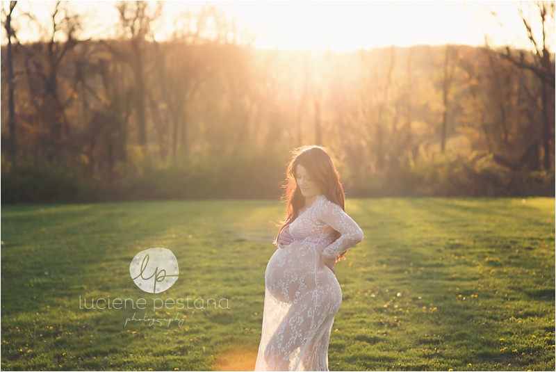 CT Maternity photographer - Connecticut Pregnancy photographer_0042.jpg