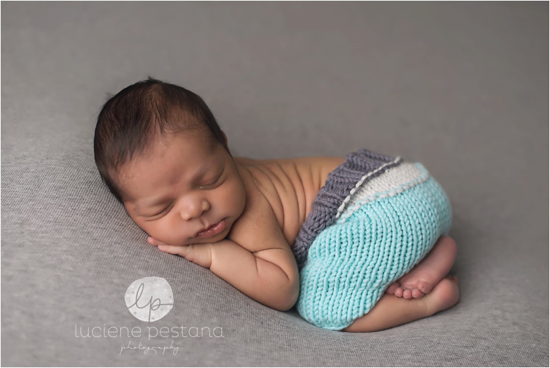CT newborn photographer - Connecticut baby photographer_0019.jpg