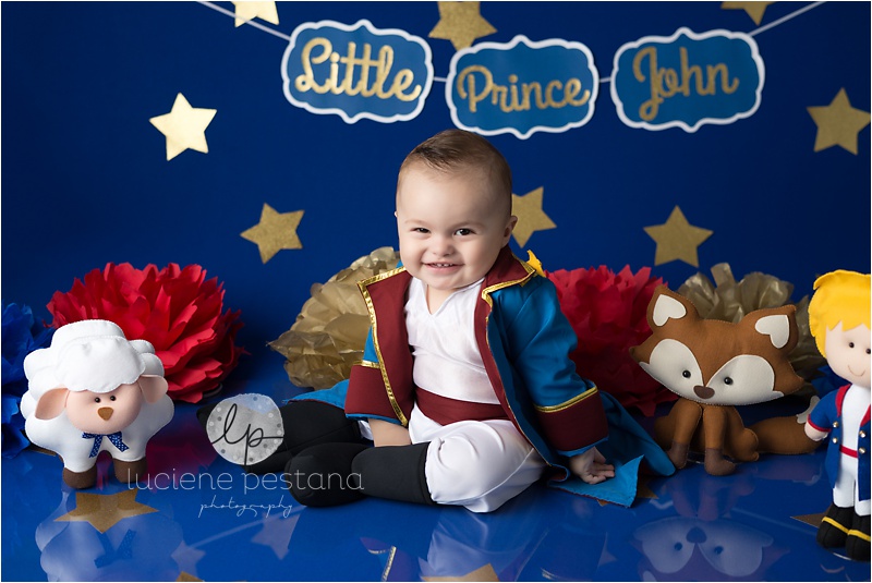 Little Prince Cake Smash | CT Smash the cake photographer | Luciene Pestana Photography | West Hartford CT_0087.jpg